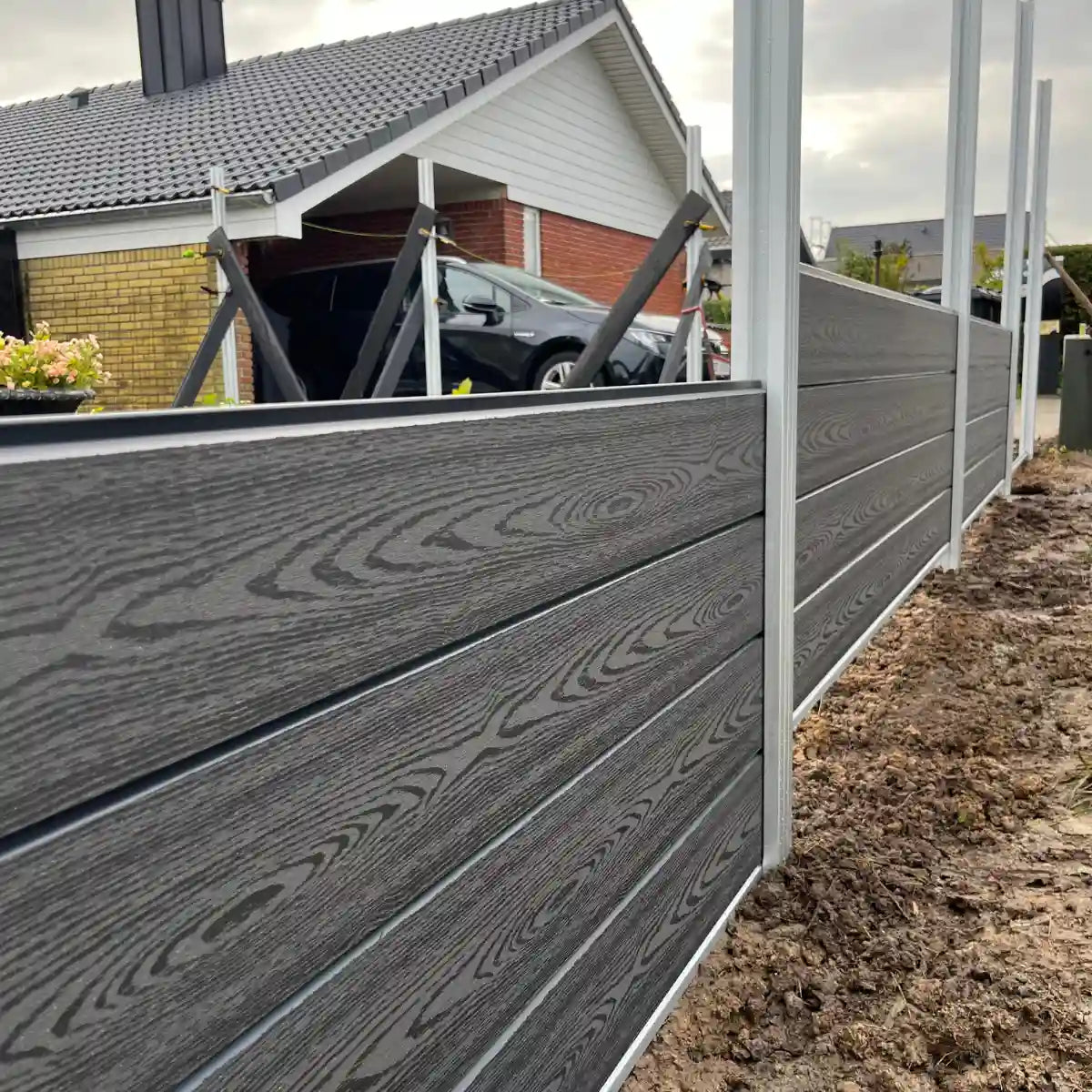 Gør-det-selv med komposithegn