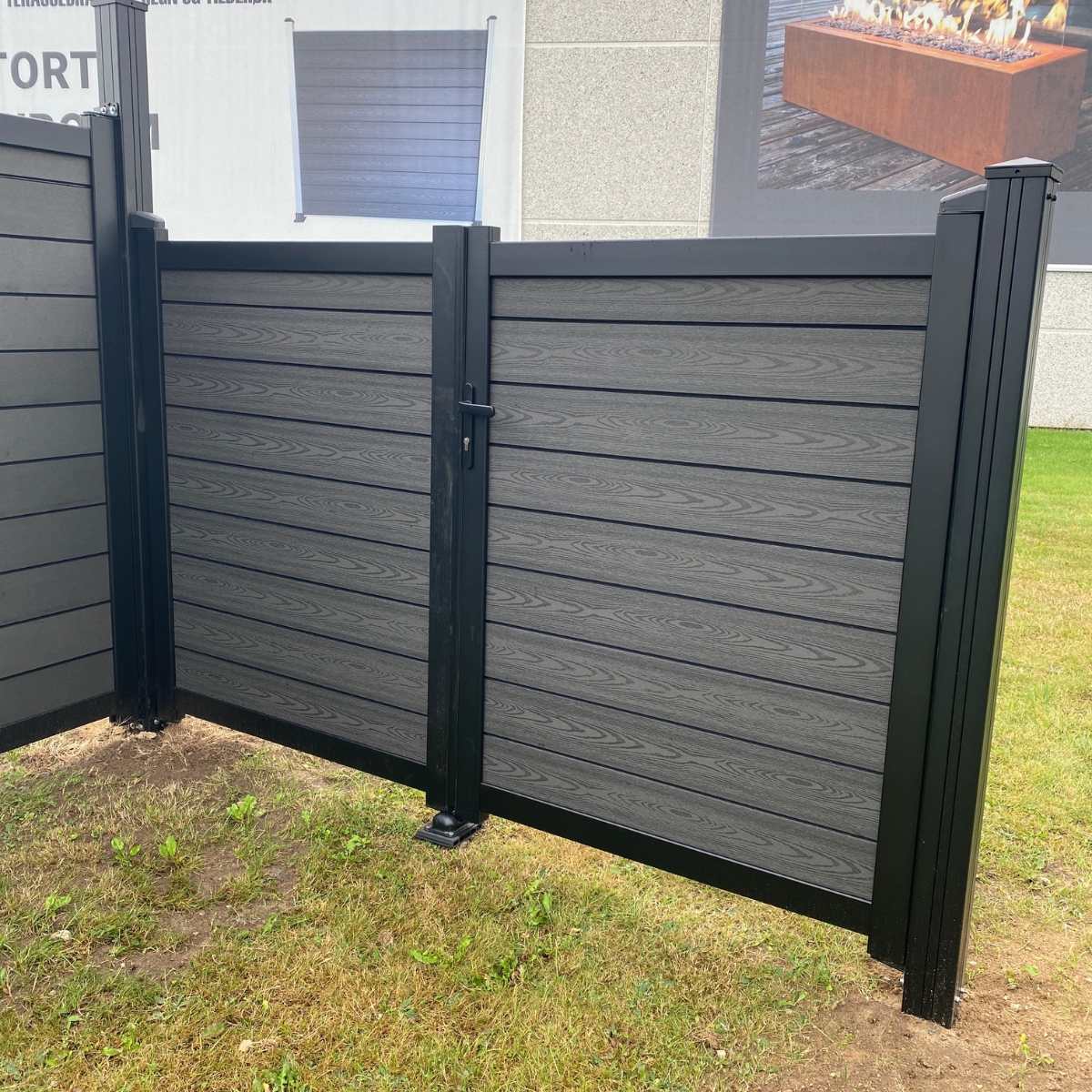 Dobbeltlaage komposithegn sort